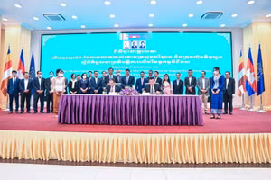 Lễ ký kết biên bản ghi nhớ hợp tác chuyển đổi số giữa Metfone và Bộ Môi trường Campuchia.