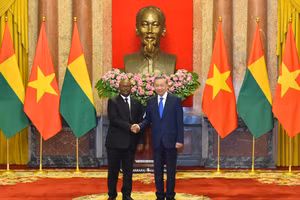[Ảnh] Tổng Bí thư, Chủ tịch nước Tô Lâm hội đàm với Tổng thống Cộng hòa Guinea-Bissau Umaro Sissoco Embaló 