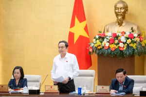 Chủ tịch Quốc hội Trần Thanh Mẫn phát biểu bế mạc phiên họp. (Ảnh: DUY LINH) 