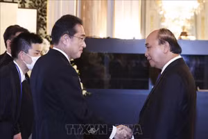 Chủ tịch nước Nguyễn Xuân Phúc và Thủ tướng Nhật Bản Kishida Fumio.