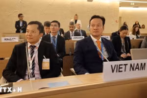 Đại sứ Mai Phan Dũng - Trưởng Phái đoàn Việt Nam tại Geneva tham dự phiên khai mạc Hội đồng Nhân quyền Liên hợp quốc khóa 58. (Ảnh: ANH HIỂN/TTXVN)