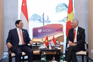 Thủ tướng Phạm Minh Chính và Thủ tướng Singapore Lý Hiển Long.