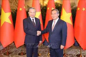 Tổng Bí thư, Chủ tịch nước Tô Lâm hội kiến Thủ tướng Trung Quốc Lý Cường. 