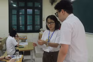 Kiểm tra thông tin học sinh tham dự kỳ thi tuyển sinh vào lớp 10 năm học 2023-2024.
