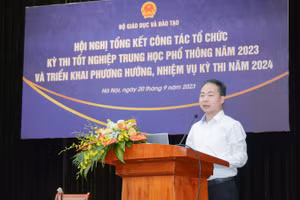 Phó Cục trưởng Quản lý chất lượng (Bộ Giáo dục và Đào tạo) Nguyễn Ngọc Hà phát biểu ý kiến tại hội nghị
