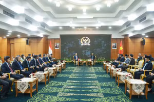 Tổng Bí thư Tô Lâm hội kiến Chủ tịch Hội đồng Hiệp thương Nhân dân Indonesia Ahmad Muzani. (Ảnh: Thống Nhất/TTXVN)
