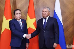 Chủ tịch Quốc hội Trần Thanh Mẫn và Chủ tịch Duma Quốc gia Quốc hội LB Nga Vyacheslav Victorovich Volodin. (Ảnh: Thống Nhất/TTXVN)