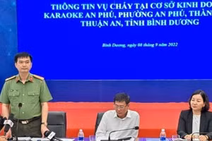 Đại tá Trịnh Ngọc Quyên, Giám đốc Công an tỉnh Bình Dương chia sẻ thông tin liên quan vụ cháy.