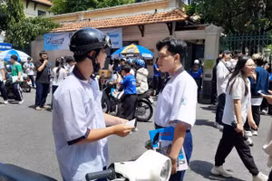Thí sinh tại Thành phố Hồ Chí Minh tham gia kỳ thi tốt nghiệp 2024.