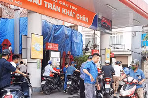 Tình trạng thiếu xăng cục bộ đang xảy ra tại một số nơi trên địa bàn TP Hà Nội.
