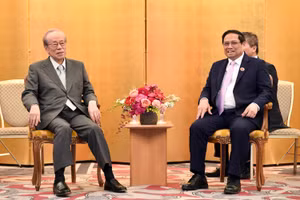 Thủ tướng Phạm Minh Chính tiếp cựu Thủ tướng Nhật Bản Fukuda Yasuo.