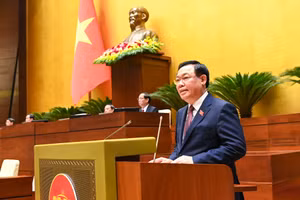 Chủ tịch Quốc hội Vương Đình Huệ phát biểu bế mạc Kỳ họp thứ 6, Quốc hội khóa XV. (Ảnh: DUY LINH)