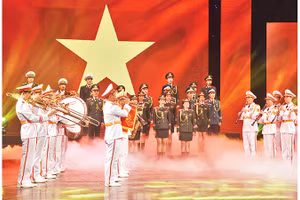 Chương trình nghệ thuật ca ngợi Tổ quốc. Ảnh | TRẦN HẢI