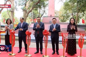 Báo Nhân Dân ra mắt triển lãm tương tác Cột cờ Hà Nội