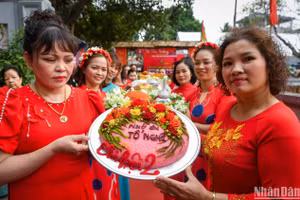 [Ảnh] Lễ hội xôi đặc sắc tại làng cổ ven sông Hồng