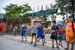 Ngày mới ở bản người Đan Lai dưới tán rừng Pù Mát