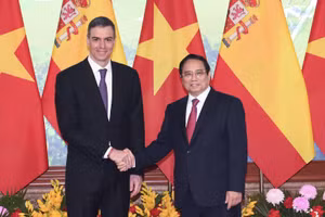 Thủ tướng Phạm Minh Chính và Thủ tướng Tây Ban Nha Pedro Sánchez.