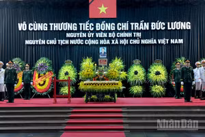 Cử hành trọng thể Lễ truy điệu nguyên Chủ tịch nước Trần Đức Lương. (Ảnh: ĐĂNG KHOA)