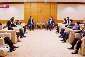 Thủ tướng hội kiến Chủ tịch Quốc hội Singapore
