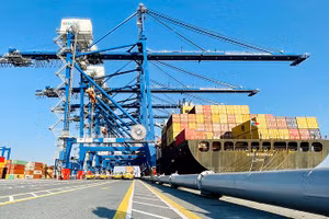 Cảng Container quốc tế Tân Cảng, Hải Phòng. (Ảnh: TRẦN HẢI)