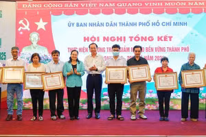 Phấn đấu giảm 0,38 tỷ lệ hộ nghèo