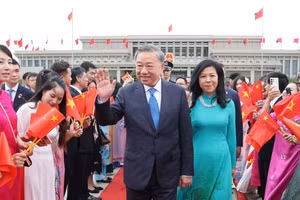 Lễ tiễn Tổng Bí thư, Chủ tịch nước Tô Lâm và Phu nhân tại Sân bay quốc tế Bắc Kinh. 
