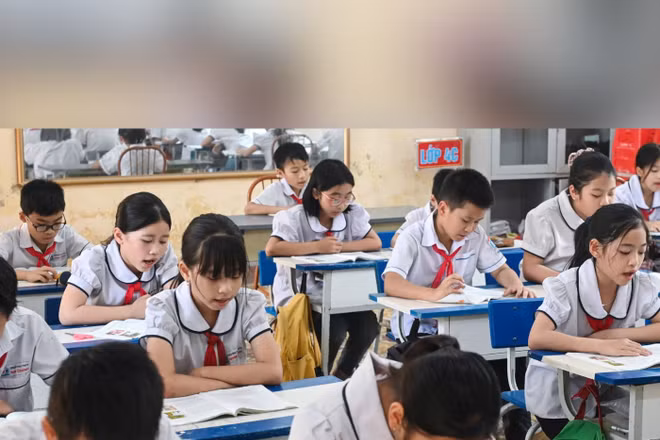 Bản tin thời sự sáng 18/12/2025: Bộ Giáo dục-Đào tạo yêu cầu rà soát hoạt động dịch vụ giáo dục trong trường công