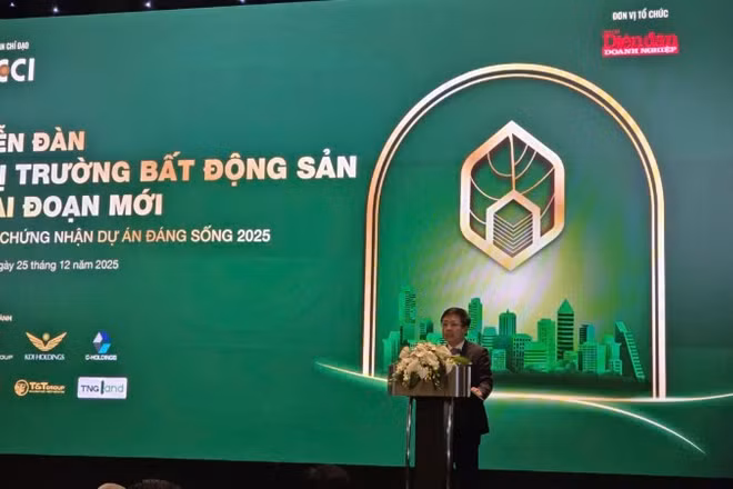 Thị trường bất động sản Việt Nam đang bước vào một giai đoạn phát triển mới, với nhiều thời cơ, thách thức đan xen.