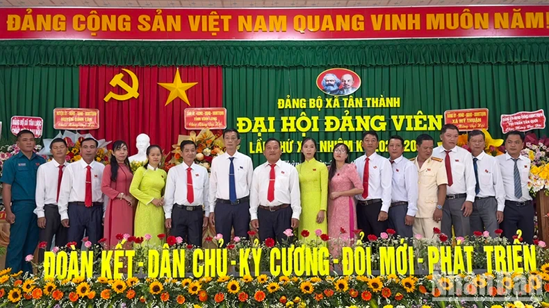 [Infographic] Nội dung, tiến độ thực hiện xây dựng đề án về hệ thống tổ chức đảng ở địa phương cấp tỉnh và cấp xã