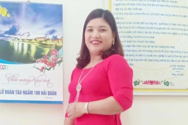 Võ Thị Hương (ảnh) đoạt giải Nhất tuần thi thứ ba Cuộc thi tìm hiểu 90 năm Ngày truyền thống ngành Tuyên giáo của Đảng.