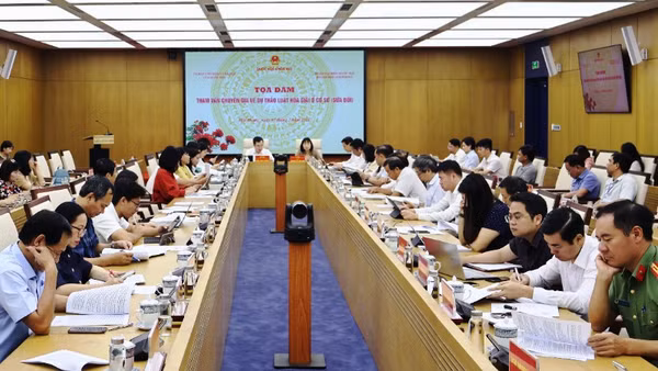 Quang cảnh Tọa đàm.