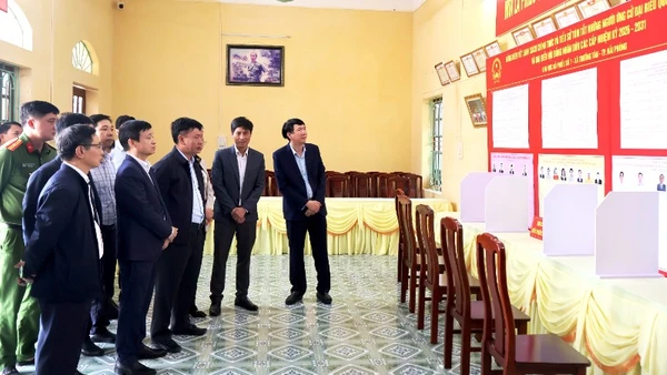Lãnh đạo thành phố Hải Phòng kiểm tra công tác chuẩn bị cơ sở vật chất phục vụ bầu cử.