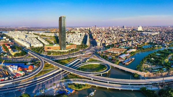 Thành phố Hải Phòng đang phấn đấu trở thành thành phố cảng công nghiệp hiện đại, văn minh, sinh thái và đáng sống tầm cỡ khu vực Đông Nam Á. (Ảnh: ĐỨC NGHĨA)