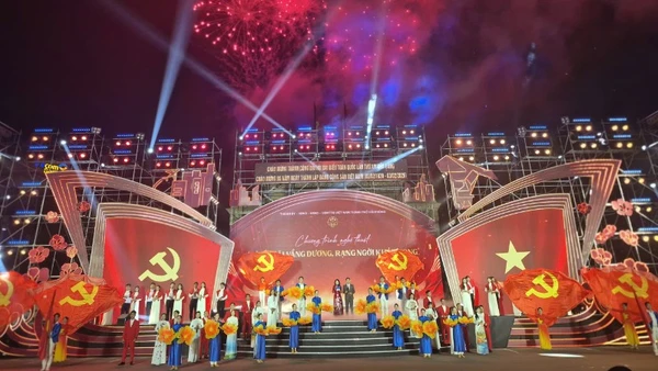 Chương trình nghệ thuật đặc biệt “Sáng mãi vầng dương - Rạng ngời khát vọng” mang thông điệp sâu sắc.