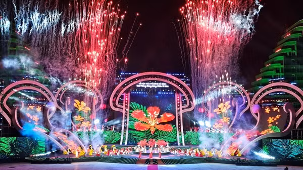 Chương trình nghệ thuật tại Lễ kỷ niệm 70 năm Ngày Giải phóng Hải Phòng (13/5/1955-13/5/2025) và khai mạc Lễ hội Hoa phượng đỏ 2025. (Ảnh tư liệu: VŨ DUYÊN)