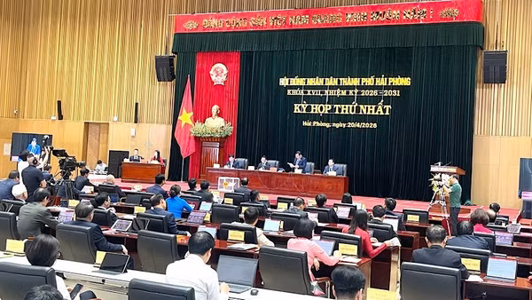 Quang cảnh kỳ họp.