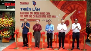 [Video] Triển lãm kỷ niệm 100 năm Báo chí Cách mạng Việt Nam 