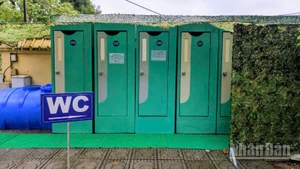 Từ 15/8, 612 nhà vệ sinh công cộng lưu động được đưa vào sử dụng để phục vụ cho sự kiện A80.