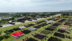 Buổi tổng hợp luyện có sự tham gia của hơn 16.300 cán bộ, chiến sĩ. (Nguồn: Báo Quân đội nhân dân)