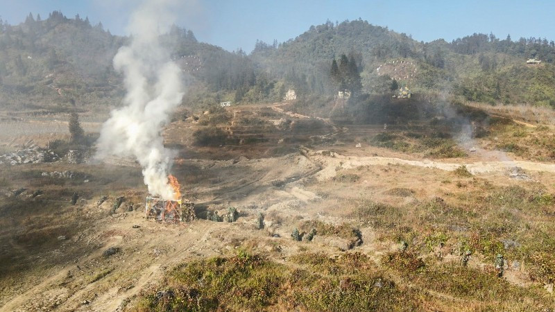 Các lực lượng tham gia diễn tập thực binh.