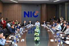 Phó Thủ tướng Chính phủ Nguyễn Chí Dũng chủ trì buổi làm việc với Mạng lưới đổi mới sáng tạo và chuyên gia Việt Nam (VIN). (Ảnh: BTC)