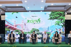 Tọa đàm “Chung tay bảo vệ Bầu trời xanh - Thách thức và giải pháp”.