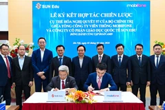 Lễ ký kết Biên bản ghi nhớ hợp tác chiến lược giữa Tổng công ty Viễn thông MobiFone và Công ty Cổ phần Giáo dục quốc tế Sun Edu.
