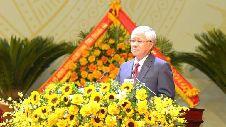 Đồng chí Đỗ Văn Chiến, Ủy viên Bộ Chính trị, Bí thư Trung ương Đảng, Chủ tịch Ủy ban Trung ương Mặt trận Tổ quốc Việt Nam phát biểu chỉ đạo Đại hội. cccccccc.jpg