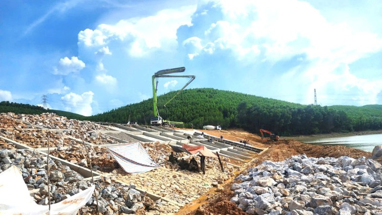 Một số dự án nâng cấp hồ chứa ở phía bắc tỉnh Quảng Trị được đẩy nhanh tiến độ để bảo đảm vượt lũ. z6935947130816-f0a9bc63b584c7b4e3ca6c38777200fb-2301.jpg