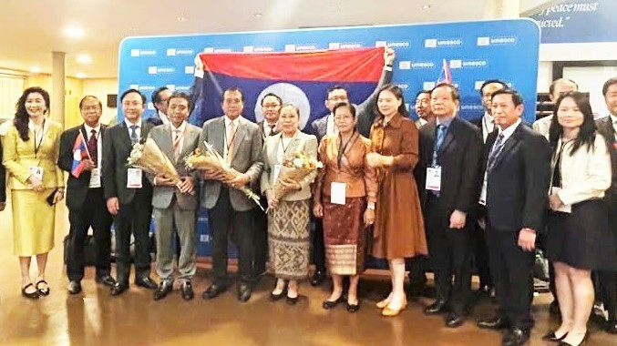 Đoàn đại biểu tỉnh Quảng Trị chúc mừng tỉnh Khammouane khi Vườn quốc gia HinNamNo được công nhận là Di sản thiên nhiên thế giới, thành phần mở rộng của Di sản thiên nhiên thế giới Vườn quốc gia Phong Nha-Kẻ Bàng ngày 13/7/2025, tại kỳ họp thứ 47 của Ủy ban Di sản thế giới. unnamed-1-copy-966.jpg