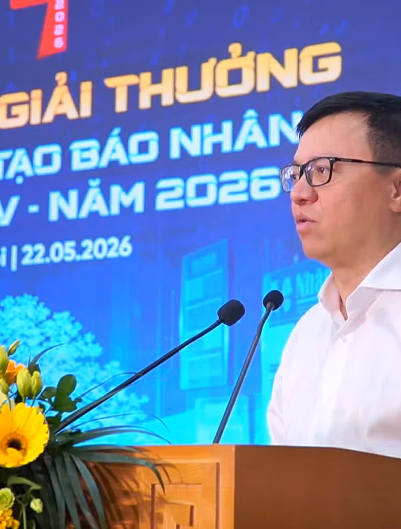  Đồng chí Lê Quốc Minh, Ủy viên Trung ương Đảng, Tổng Biên tập Báo Nhân Dân phát biểu tại Lễ trao giải thưởng Đổi mới sáng tạo Báo Nhân Dân lần thứ 5 năm 2026