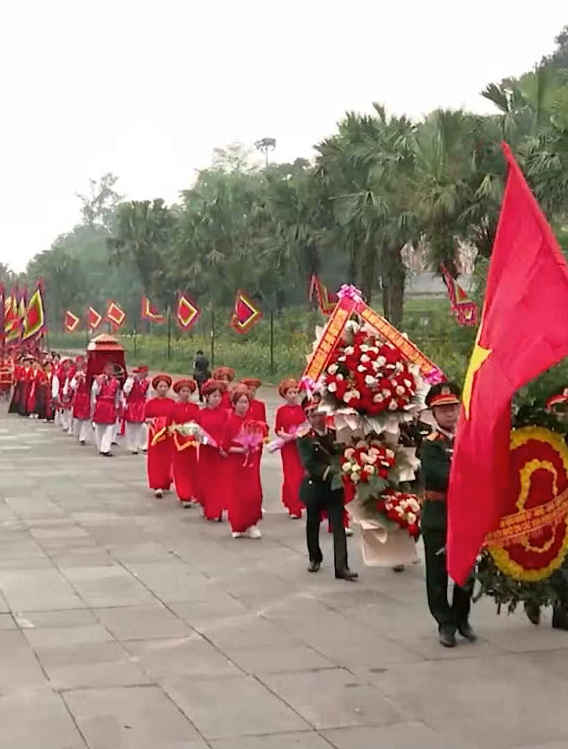 [Video] Dâng hương tưởng niệm các Vua Hùng nhân dịp khai hội Giỗ Tổ Hùng Vương