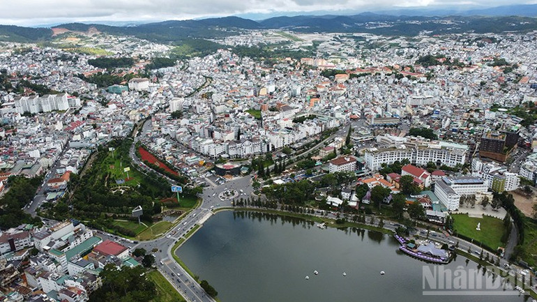 Một góc khu trung tâm Đà Lạt, tỉnh Lâm Đồng. ndo_br_z.jpg