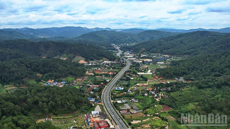 Cao tốc Liên Khương-Prenn. ndo_br_h2.jpg